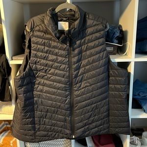 Old Navy Active Puffer